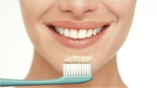 Эксперты рассказали, как правильно чистить зубы