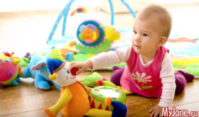 Как подобрать игрушки для ребенка до 1 года