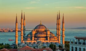 Эксперты: Турция первая восстановит туристический сектор