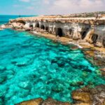 Кипр начнет принимать туристов с 15 июня
