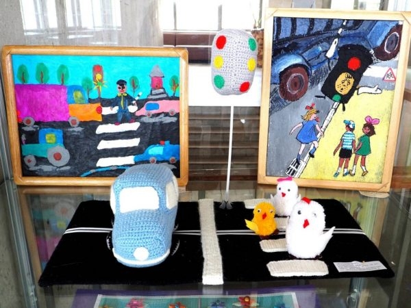 Галерея детского творчества в доме