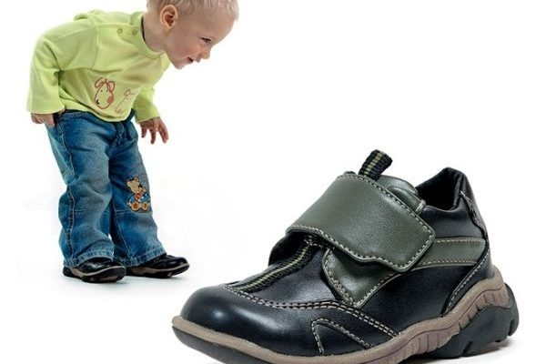 Как правильно подобрать ребёнку обувь
