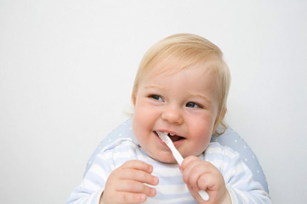 7 ответов на вопросы об уходе за детскими зубами