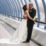 Хотите иметь красивые свадебные фото? Пригласите свадебного фотографа!