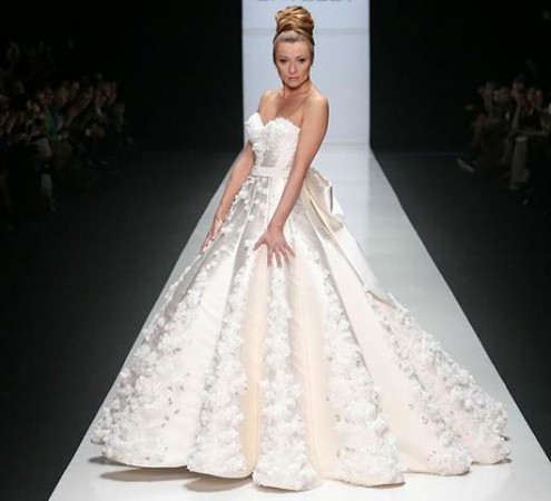 Свадебное платье: нравится невесте и взгляд со стороны