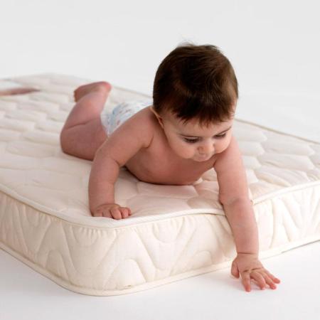 Как выбрать аксессуары для детской кроватки