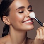 Красота и уход в одном флаконе: как выбрать макияж со skincare-эффектом