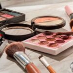 Никакой жалости: бьюти-средства, которые пора выбросить прямо сейчас и почему