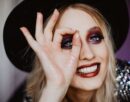 Красота и здоровье глаз: как макияж, ресницы и косметология влияют на зрение