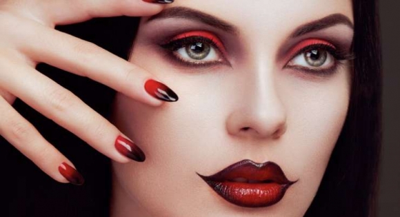 Мейкап на Хэллоуин: 5 идей с советами визажиста, которые легко повторить дома