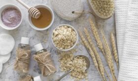Бьюти-хак: как использовать хлопья овсянки не только для завтрака, но и для сияния кожи