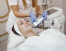 Сохранить лицо: как правильно подобрать процедуру для поддержания молодости и красоты